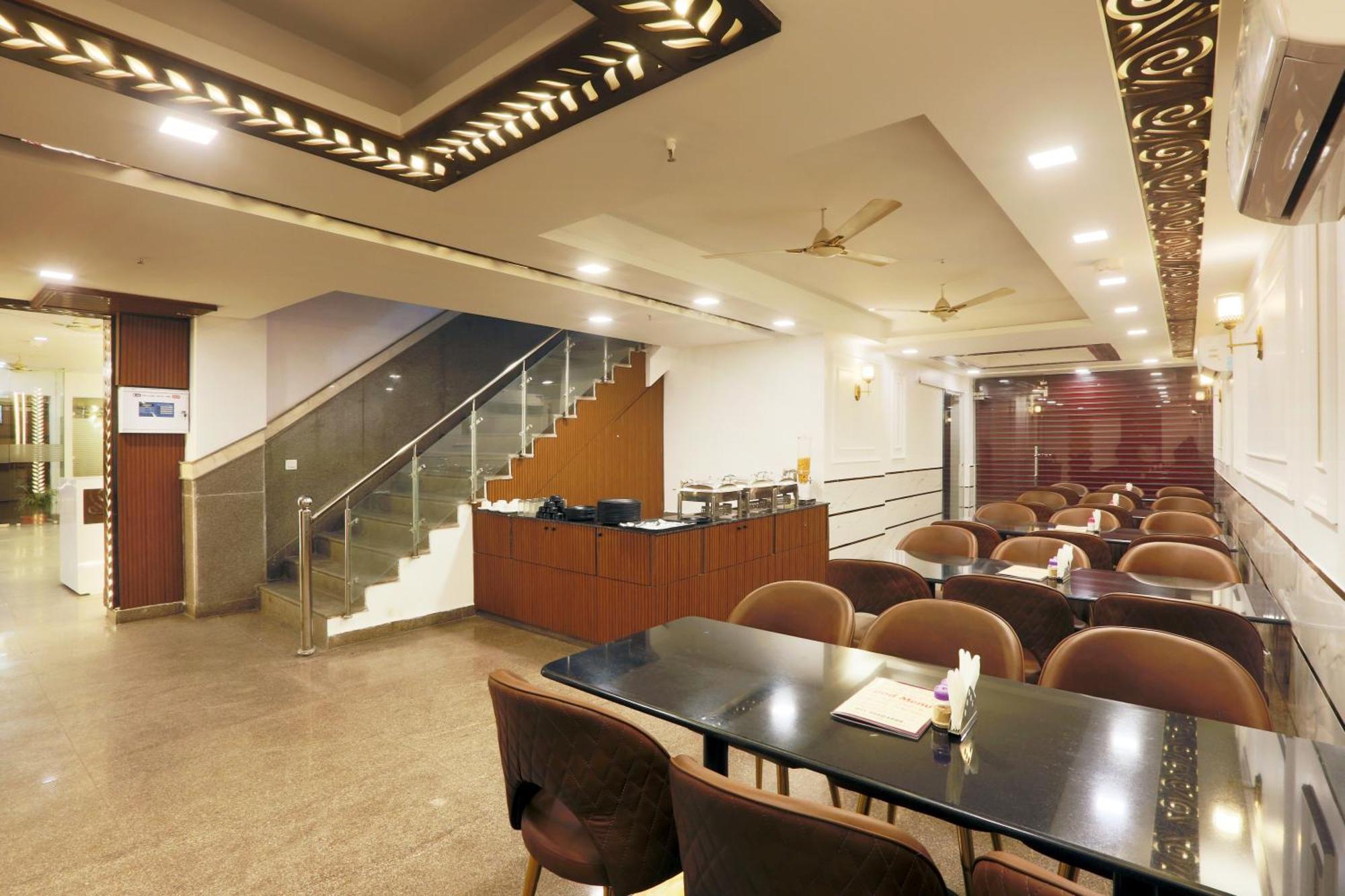Airport Hotel Chanakya Delhi Nové Dillí Exteriér fotografie